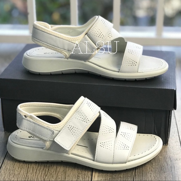 NWT ECCO Soft 5 Cross Strap Sandal White W AUTHENT - Picture 2 of 8